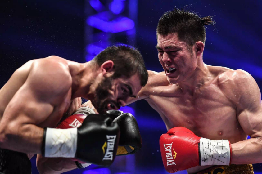 其中包括, 比赛当晚最, 血脉偾张的 其中包括, 比赛当晚最, 血脉偾张的