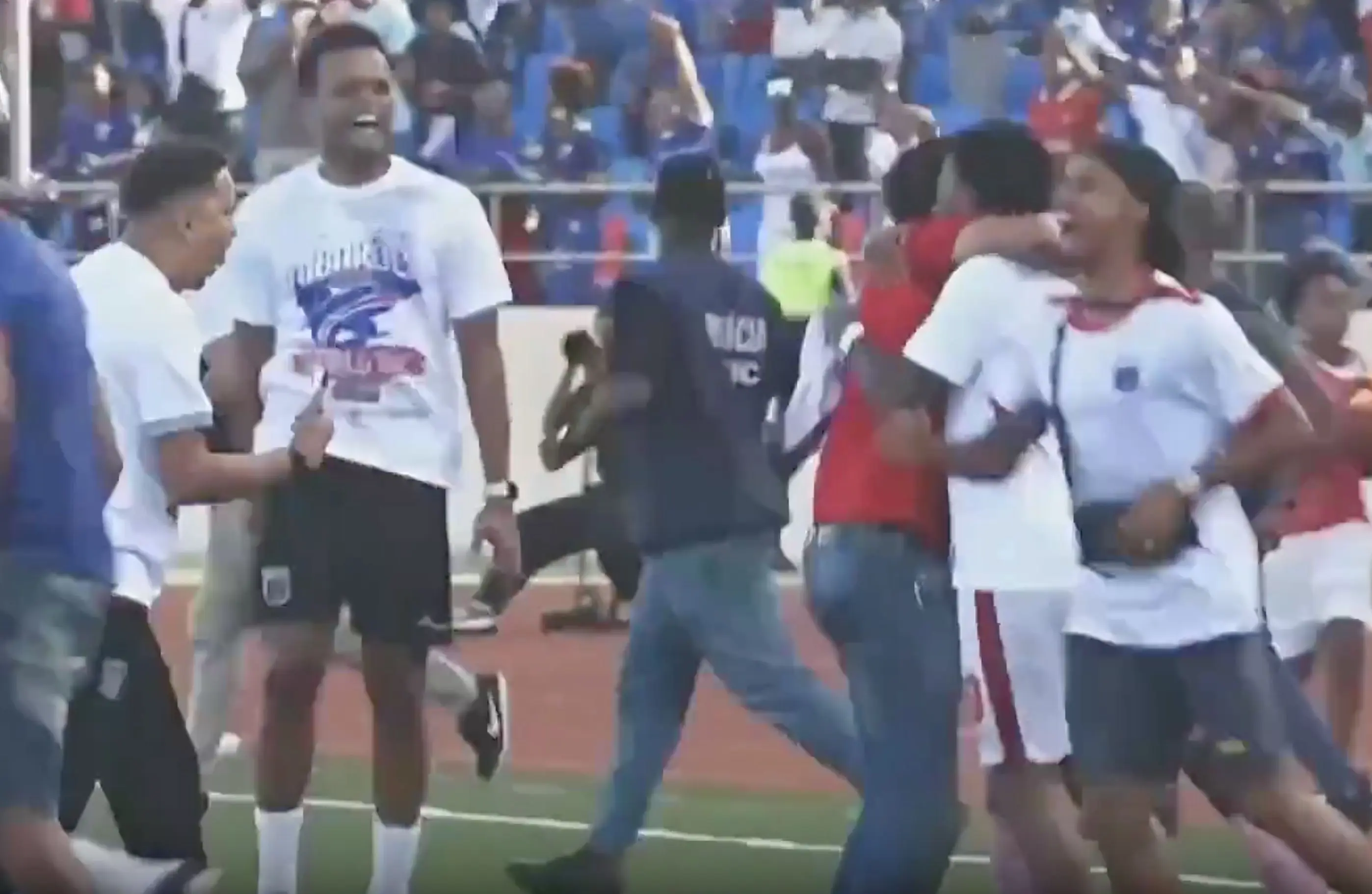 狂的球迷直, 轮比赛后占 狂的球迷直, 轮比赛后占