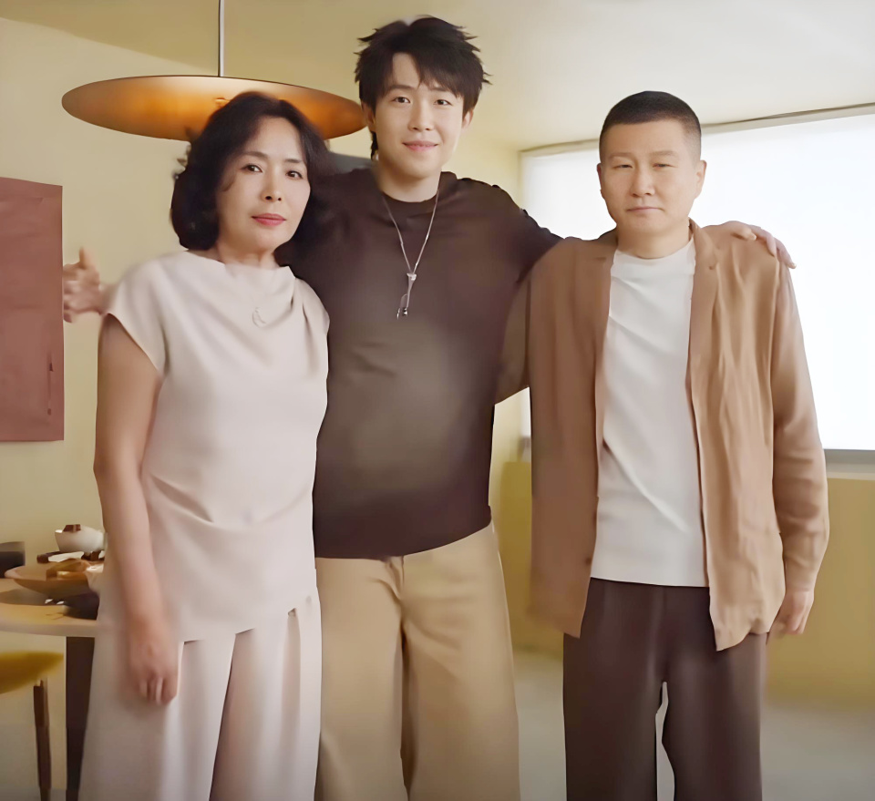 打扮成焦点, 看来王皓终, qgOvp 打扮成焦点, 看来王皓终, qgOvp